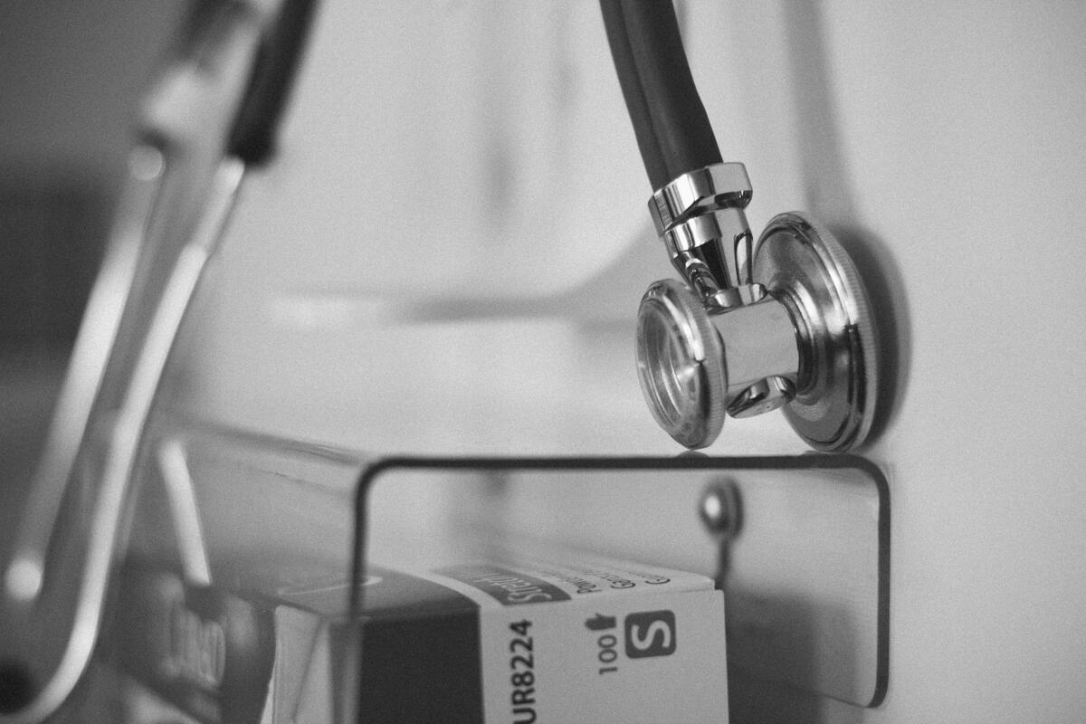 Délais et conseils pour économiser sur l’assurance-maladie