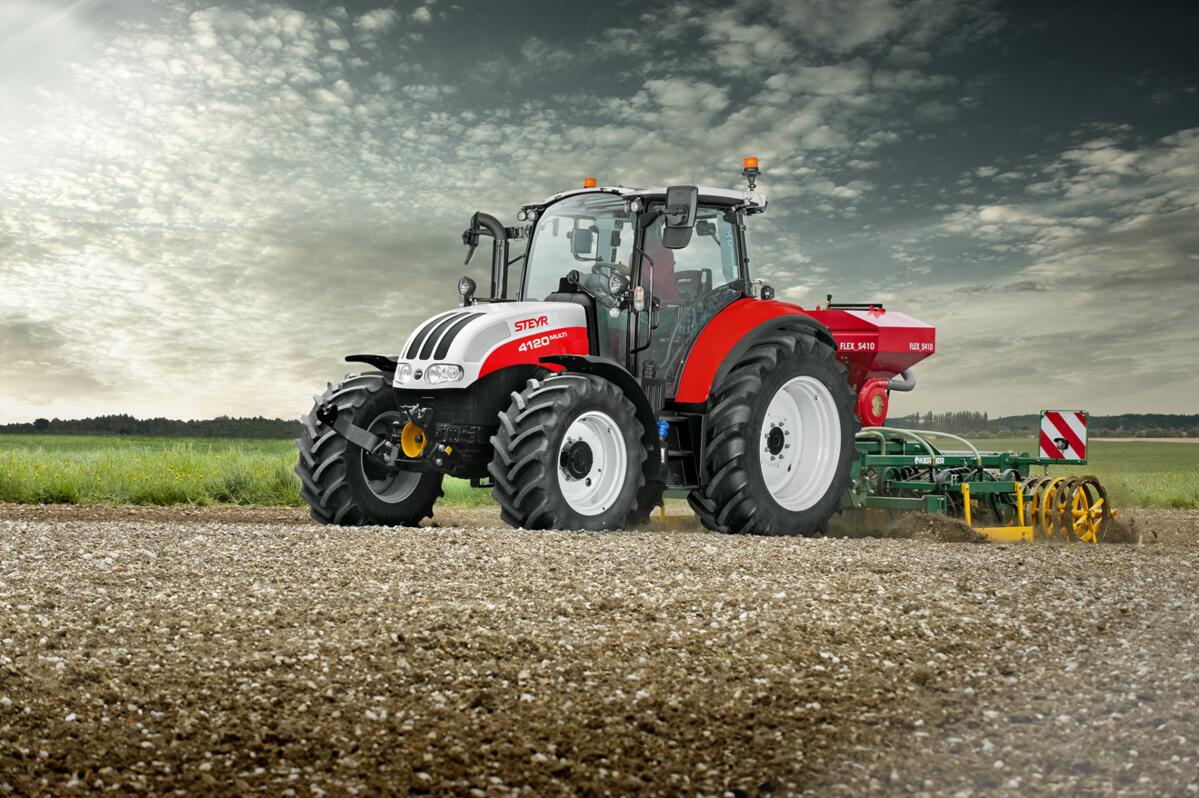 Steyr präsentiert neue Multi- und Kompakt-Modelle