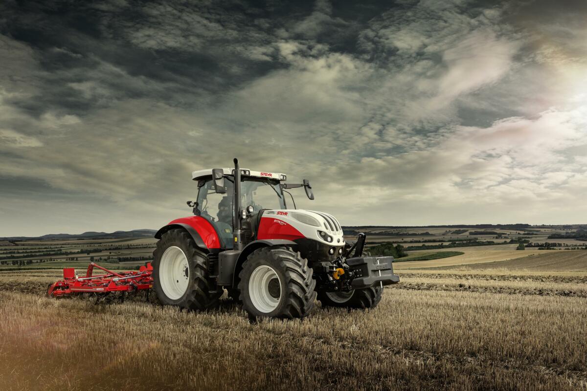 Case IH und Steyr punkten mit neuartigen Lackierungen