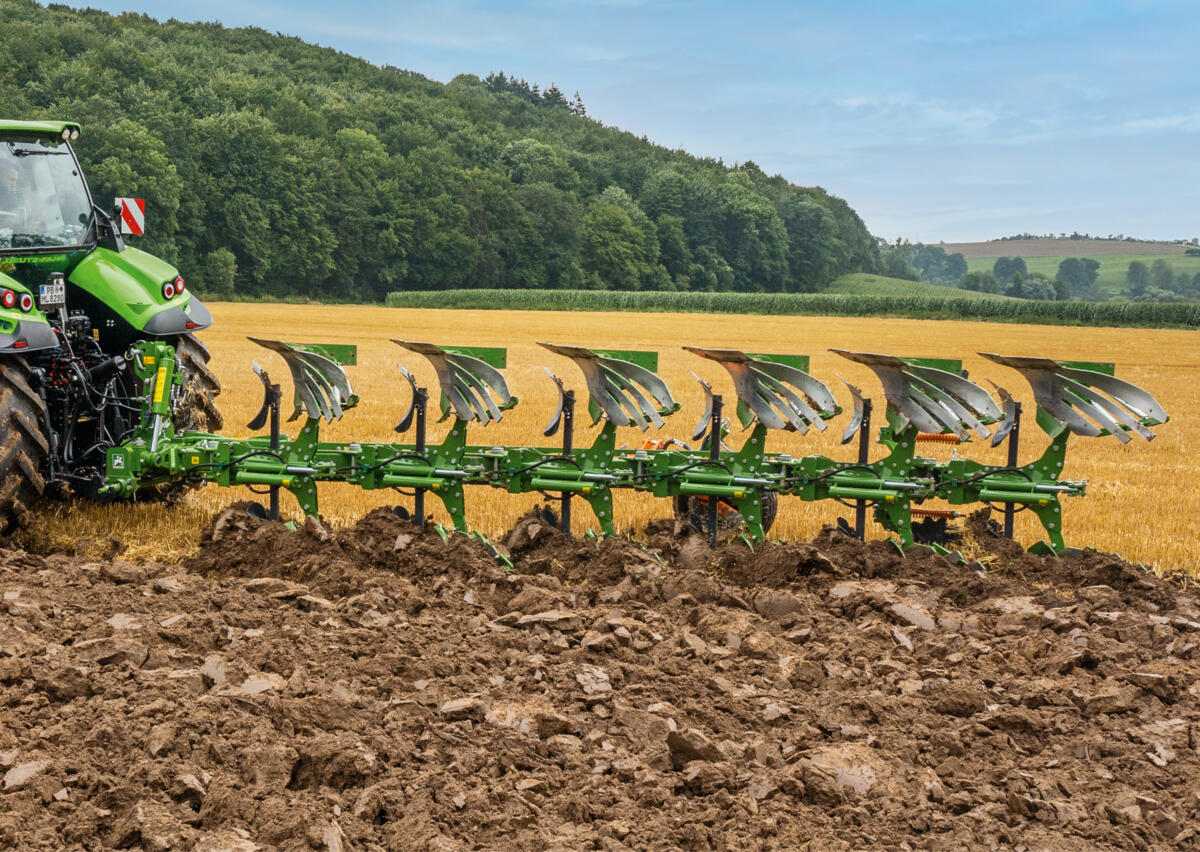 Charrue portée Teres 300