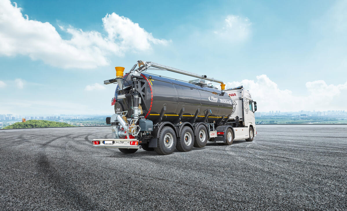 Güllelogistik – Fliegl Sattel- Transportfass STF 30000 Truck Line Top