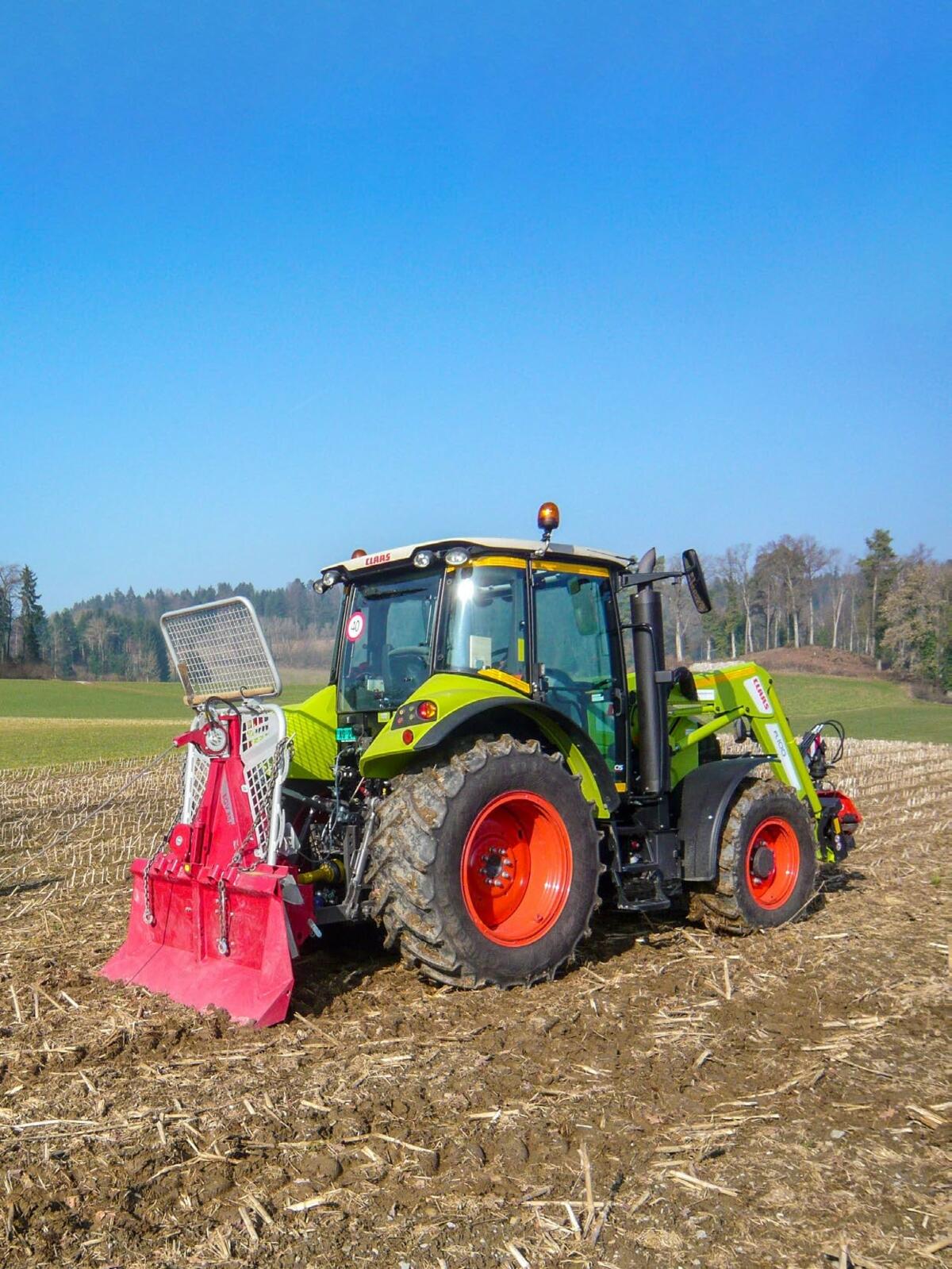 Le modèle Tajfun EGV 85 AHK se distingue par une grande capacité de câble atteignant 150 mètres.