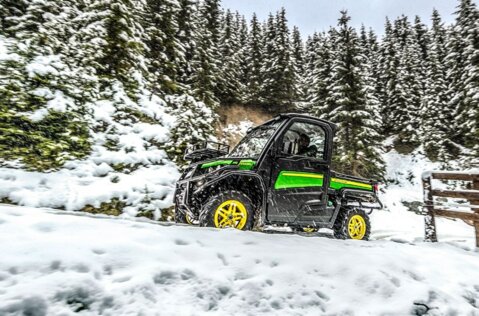 Gator XUV 865M