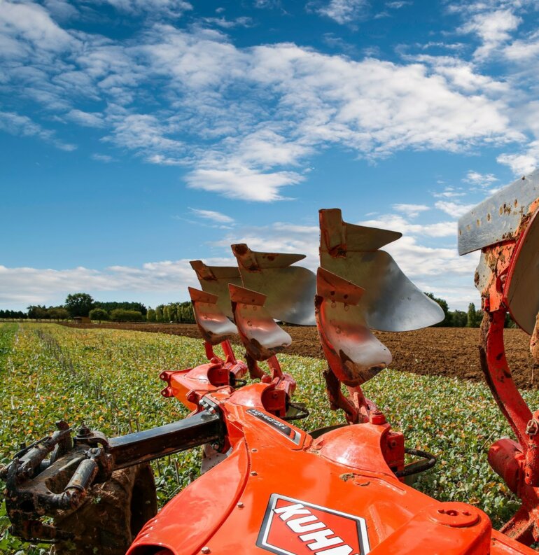 charrues Onland de quatre à six corps