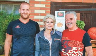 Tobias Lüscher (l.), Gaby Moser und Ueli Lüscher