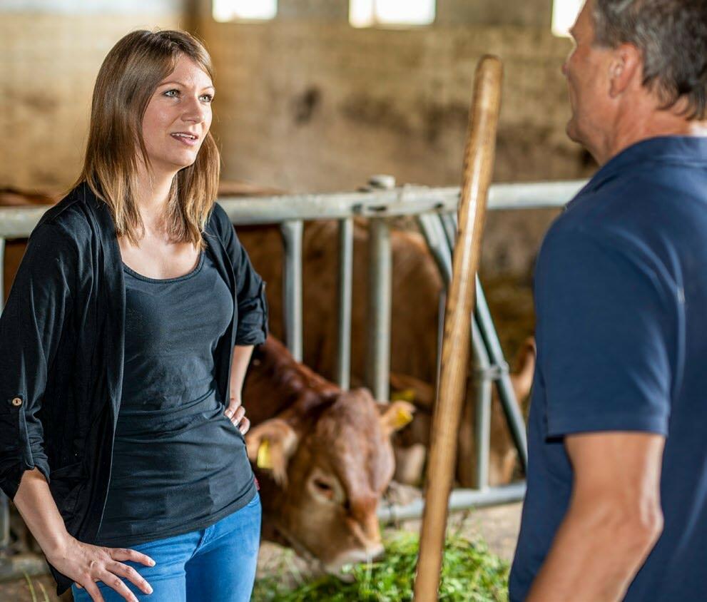 Landwirt im Gespräch mit Nicht-Landwirtin