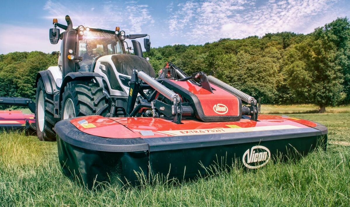 Die Aufhängung und die Schnitthöhenverstellung sind beim gezogenen Mähwerk von Vicon in den Anbaubock integriert.  (Ott)