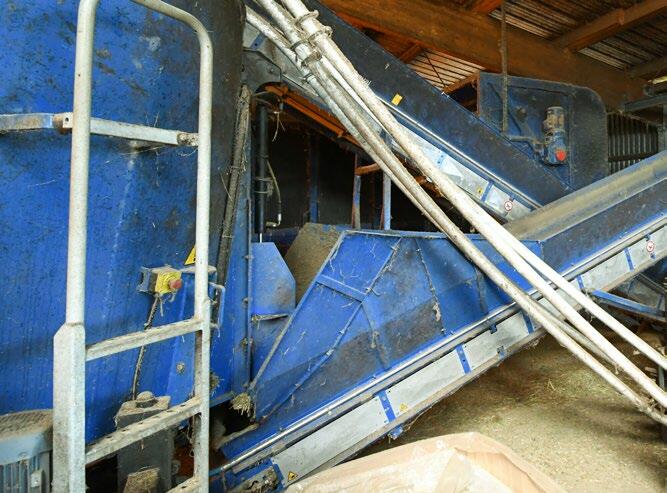 A l’aide d’une installation d’affouragement automatique, les rations peuvent être préparées individuellement pour chaque groupe du troupeau et distribué...