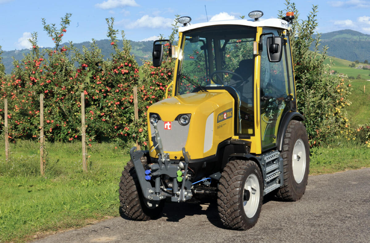 Pour préserver l’environnement et le porte-monnaie : le tracteur électrique Rigitrac SKE 40, très silencieux et sans émissions locales, limite les coûts...