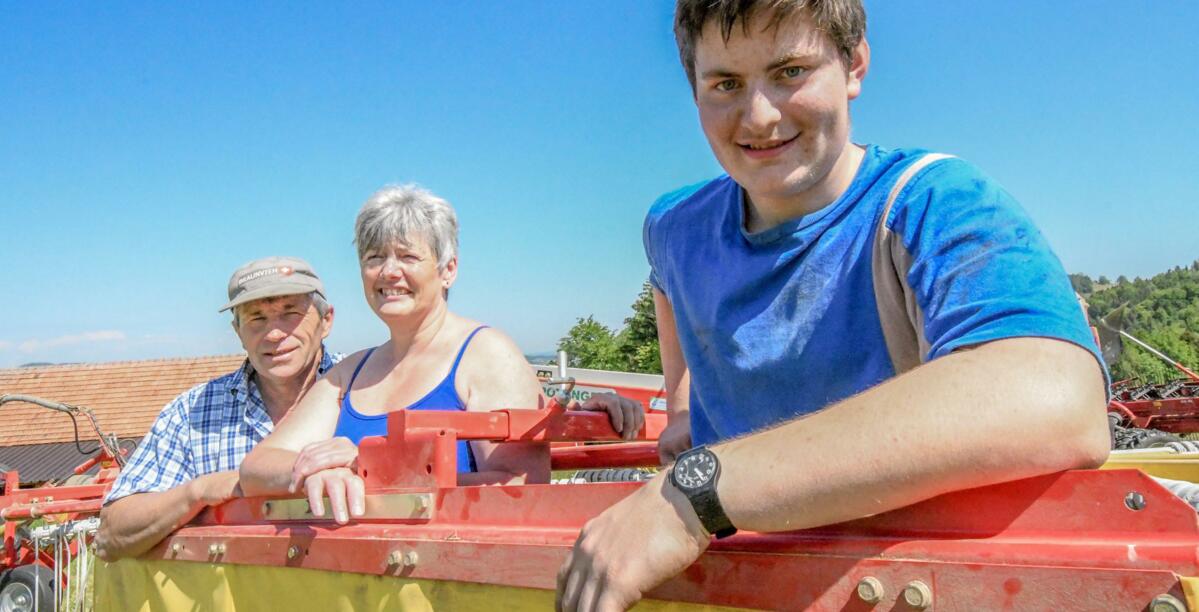 Photo en haut : Les Huber privilégient une ambiance familiale et misent sur la confiance. Au cours de sa première année d’apprentissage sur le domaine d...