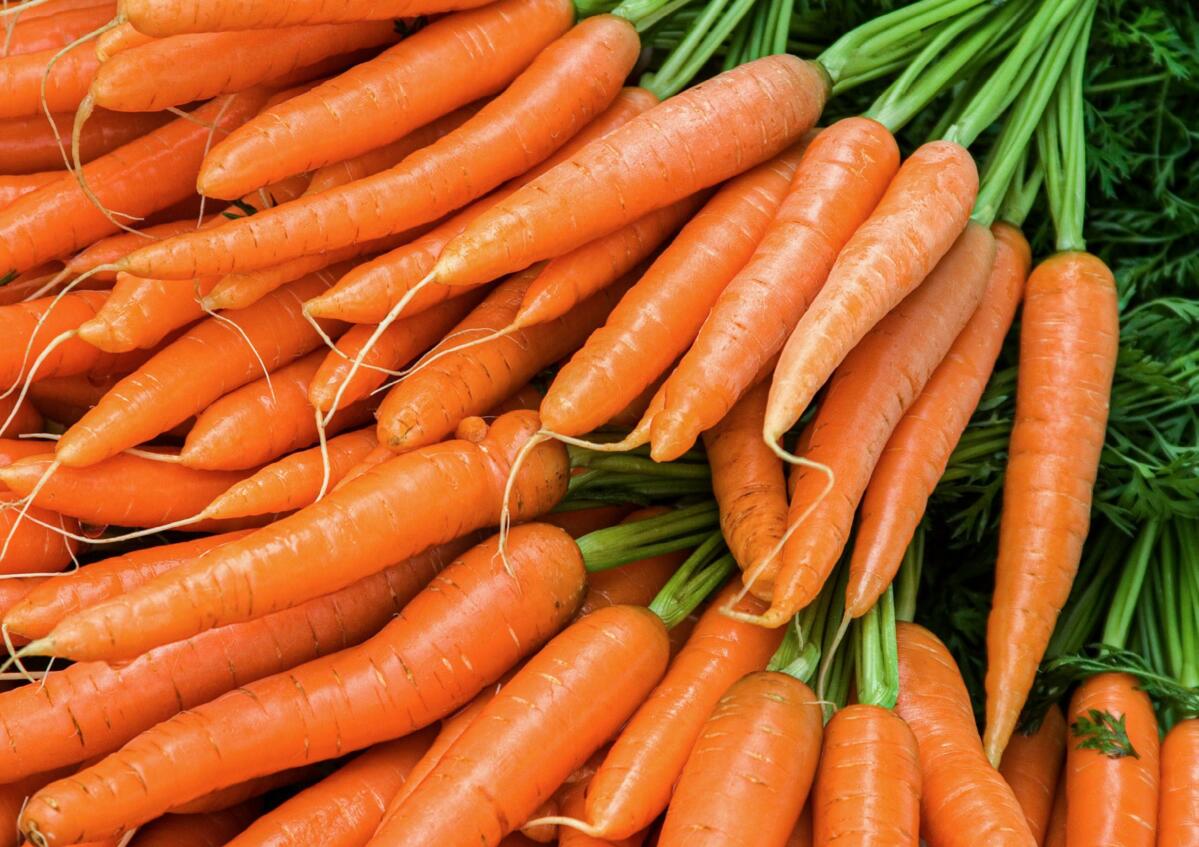 Wird die Umsatzgrenze erreicht und können zugekaufte Produkte im Verkaufsumsatz nicht von den eigenen getrennt werden, muss auf dem ganzen Ertrag der Di...