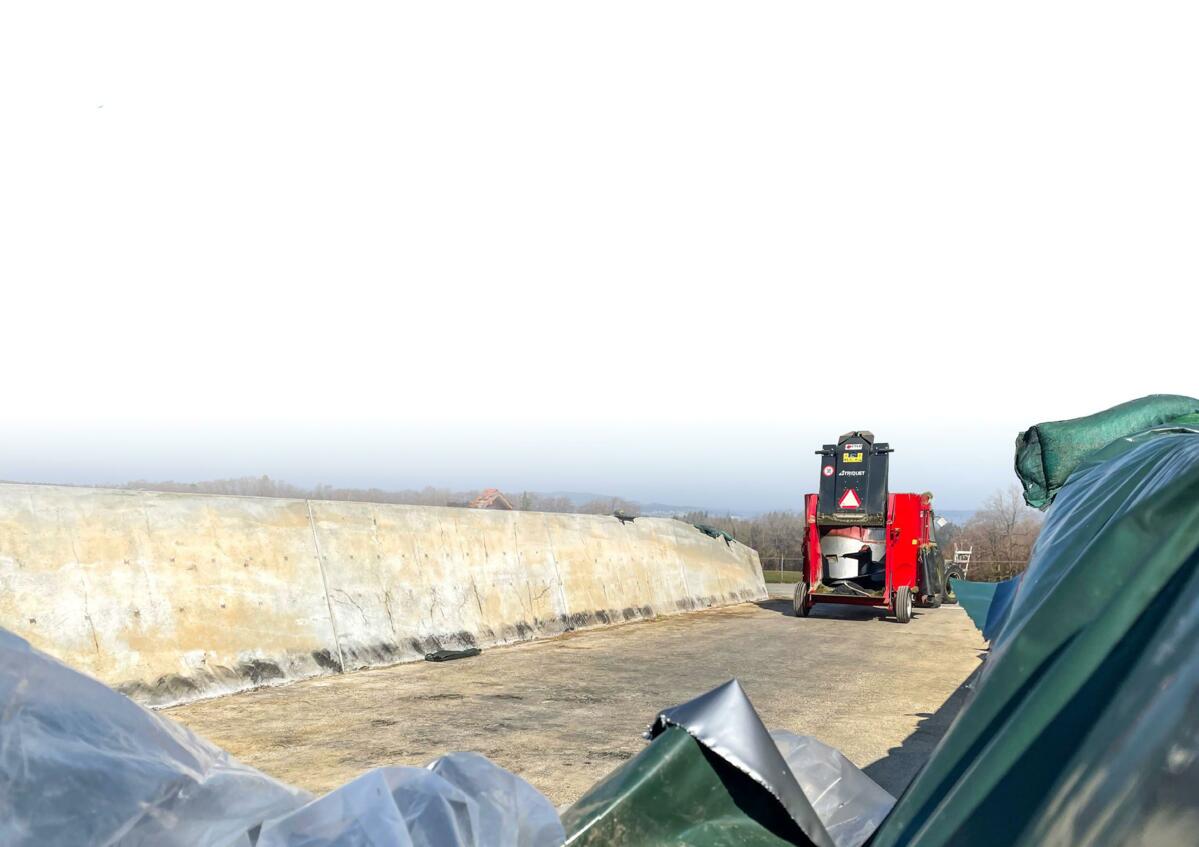 L’agriculture utilise annuellement plusieurs milliers de tonnes de films de PE. Si ces déchets sont amenés dans l’un des points de collecte au lieu d’êt...